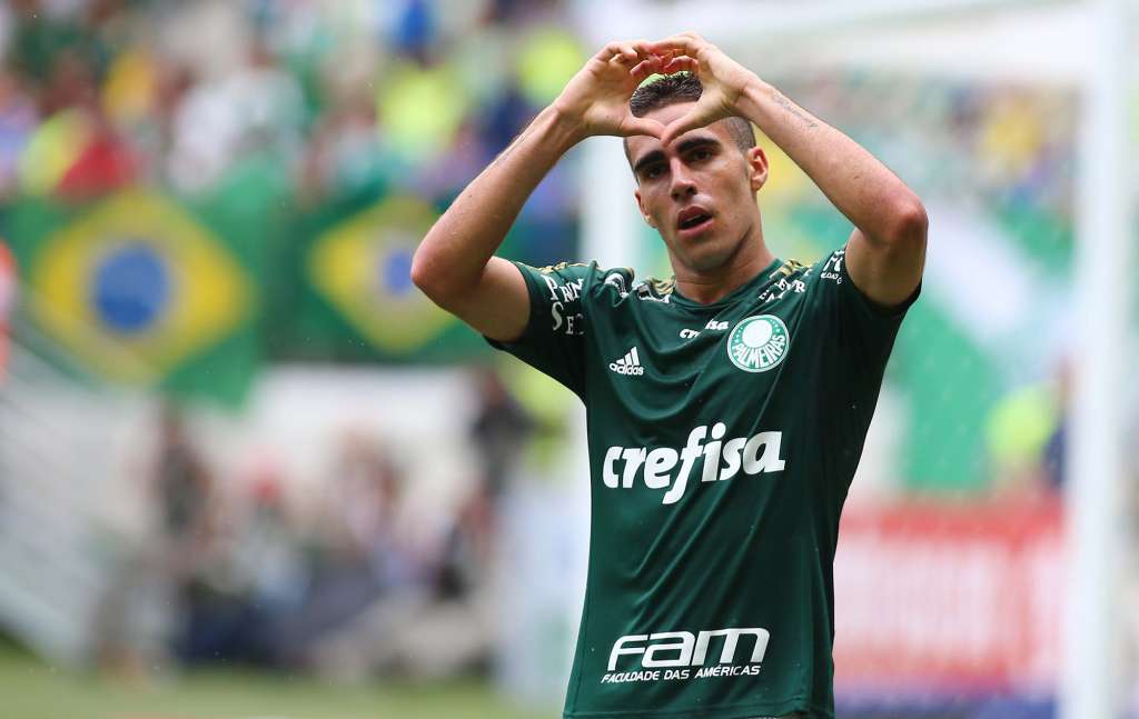 O volante Gabriel vai realmente trocar o Palmeiras pelo Corinthians