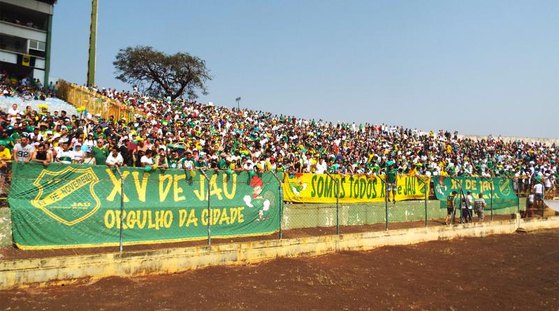 Torcida do Galo lotou o Zezinho (Foto: Tiago Pavini/XV de Jaú)