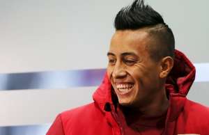 Cueva chega aos EUA para os trabalhos de pré-temporada