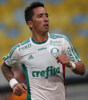 Barrios virou reserva de luxo no Palmeiras