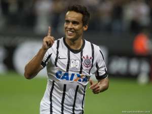 Paulistão: Jadson diminui empolgação da torcida do Corinthians: 'Só especulação'