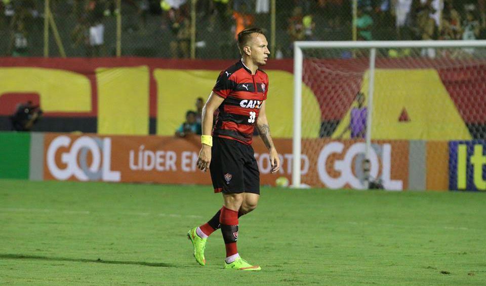 Zé Love está na mira do Figueirense (Foto: Divulgação)