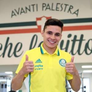 Eduardo Baptista testa ex-meia do Coritiba como titular em treino do Palmeiras