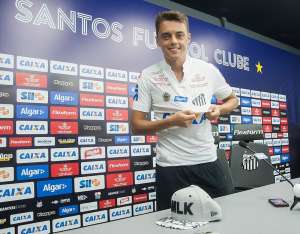 Apresentado, ex-Atlético-GO destaca polivalência e elogia laterais do Santos