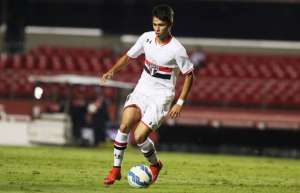 Titular de Ceni, promessa da base do São Paulo recebe proposta de time francês