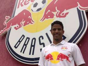 Paulistão: Atacante do Flamengo assina com o Red Bull Brasil por empréstimo