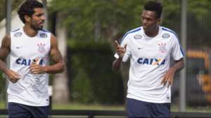 Jô exibe ansiedade para atuar no estádio corintiano e elogia concorrência