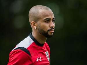 Com voto de confiança de Rogério Ceni, volante buscará espaço no São Paulo