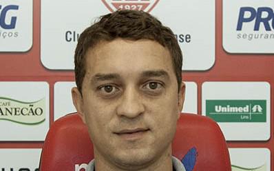 O gerente de futebol Fausto Momente disse que o elenco do Linense ainda está em aberto