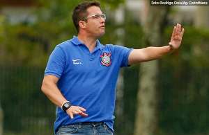 Para não perder talentos, Osmar Loss sugere criação de time sub-23