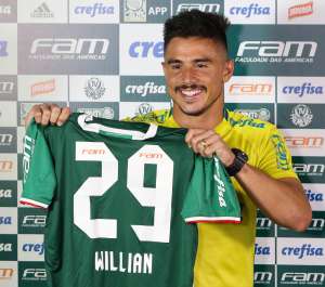 Substituto de Gabriel Jesus, ex-Cruzeiro prevê disputa sadia por vaga no Palmeiras