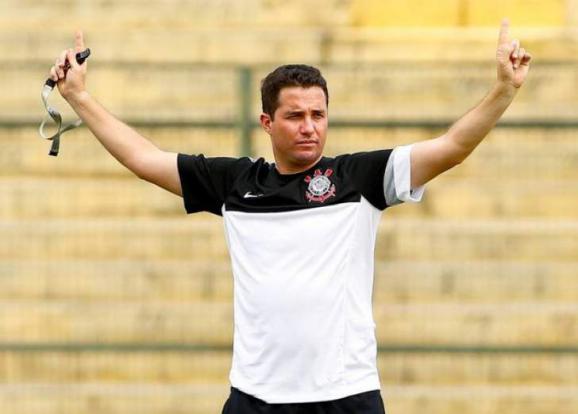 Osmar Loss vai ser auxiliar de Fábio Carille no Corinthians 