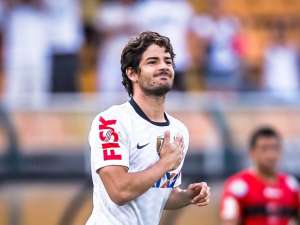 Venda de Pato para o Tianjin deve render R$ 6 milhões ao Corinthians