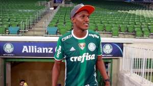 Paulistão: Recuperado, Mina volta a treinar com bola no Palmeiras