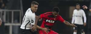 Carioca: Corinthians libera e volante assina por empréstimo com o Vasco