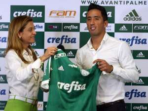 Dona da Crefisa garante que renova com Palmeiras mesmo se perder eleição