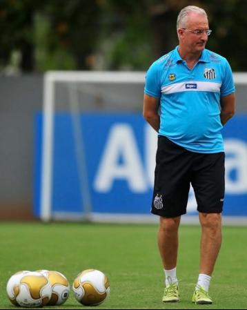 Dorival Júnior tenta mais um título paulista pelo Peixe