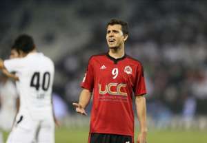 Na busca por 9, São Paulo vê ex-Corinthians distante e desconversa sobre argentino