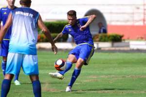 No reencontro com Dudu, seu ex-companheiro de Cruzeiro, Bernardo deseja recomeçar