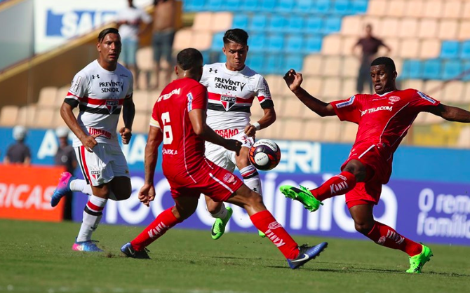 Vice-campeão paulista dá show e vence o São Paulo na estreia de Rogério Ceni. Fotos: saopaulofc.net