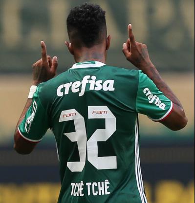 Mais uma vez Tchê Tchê decidiu para o Palmeiras