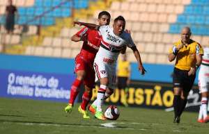 Camisa nova do São Paulo já está pronta, mas será lançada só depois do Paulistão