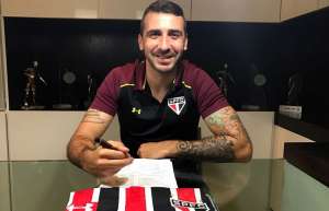 Paulistão: São Paulo oficializa a contratação de Lucas Pratto