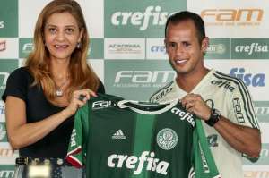 Dona do Crefisa é eleita conselheira do Palmeiras com maior votação da história