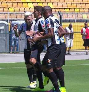 Reunião no gramado do Pacaembu confirma ‘lei do silêncio’ dos jogadores do Santos