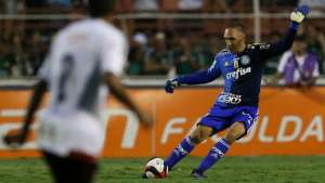 Prass lamenta 'bobeira na bola parada' em derrota no seu 200º jogo pelo Palmeiras