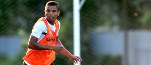 Reservas do Santos perdem em jogo-treino e David Braz volta a correr