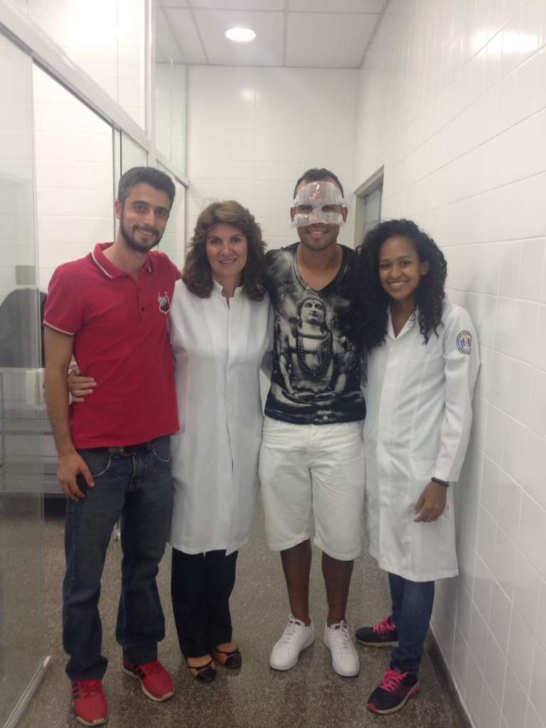 Simião e equipe da médica Neide Couto