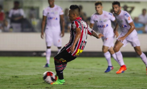 Paulistão: Santos pode perder mandos de campo por objetos arremessados pela torcida