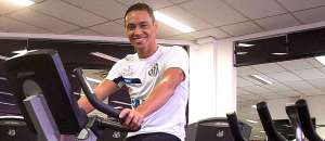 Ricardo Oliveira e David Braz são inscritos pelo Santos no Paulistão