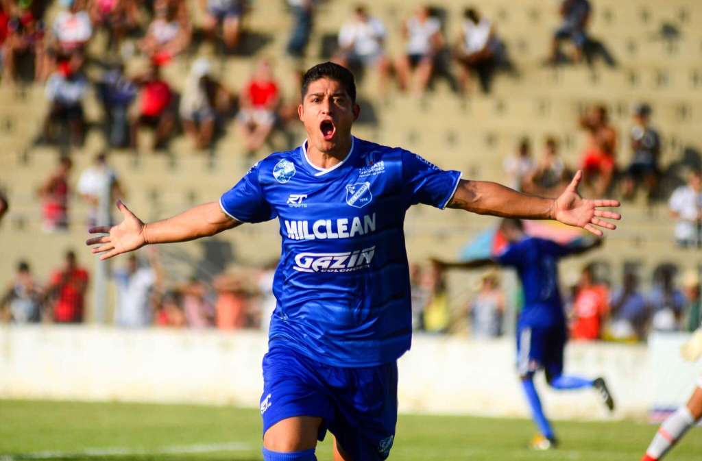 Burro da Central sai atrás no placar, mas vira o jogo e vence Capivariano por 2 a 1, fora de casa - Foto: Bruno Castilho / EC Taubaté