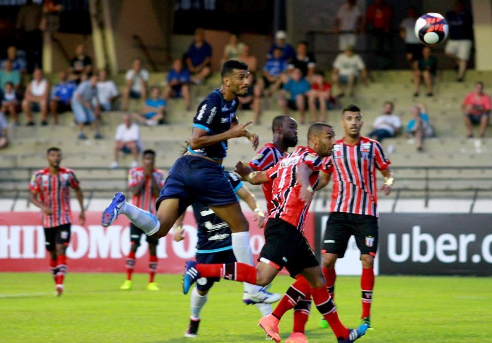 Nervoso, São Bento não consegue marcar e amarga a lanterna da competição paulista. 