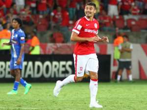 Paulistão: Em busca do camisa 10, Ponte Preta sonda Alex, ex-Inter e Corinthians