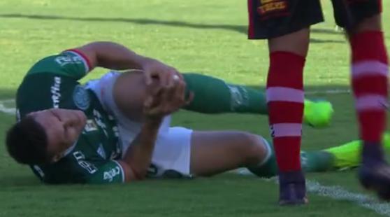 Moisés sofreu lesão grave no joelho