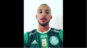 Vitor Hugo pede desculpas por cotovelada em jogador do Corinthians em clássico