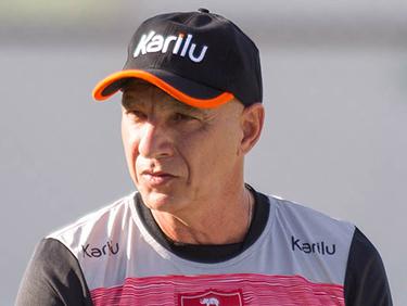 Márcio Fernandes busca a 1ª vitória no comando do Linense