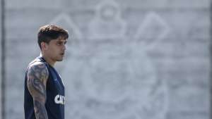 Copa do Brasil: Fagner vê desempenho fora de casa como trunfo corintiano contra o Brusque