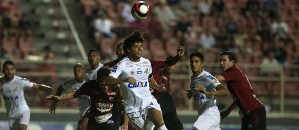 Santos vai em busca da vitória frente ao Corinthians