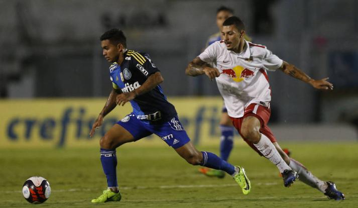 Palmeiras manteve bom ritmo de jogo e soube explorar as falhas defensivas do Red Bull no Moisés Lucarelli