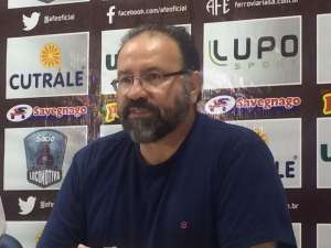 Paulistão: PC de Oliveira tenta deixar sua marca na Ferroviária