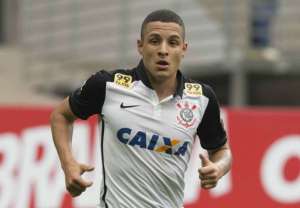 Corinthians acerta a renovação de contrato com Arana, Maycon, Marciel e Caíque