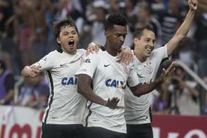 Rodriguinho deve renovar com o Corinthians após jogo com o Luverdense