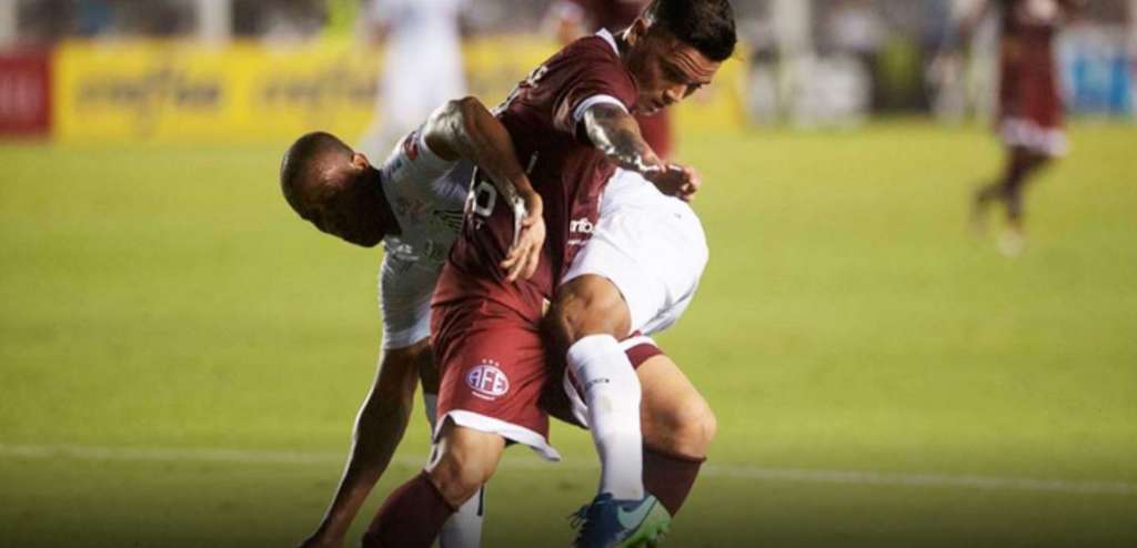 Apesar do momento da Ferroviária não ser dos melhores, William Cordeiro tem se destacado - Foto: Ivan Storti/Santos FC