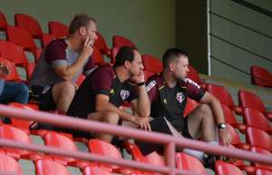 Rogério Ceni vai mexer no time do São Paulo para clássico com Palmeiras