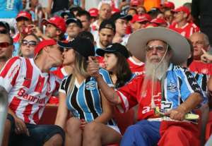 MP pretende propor adoção de setor com torcida mista nos clássicos paulistas