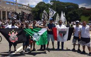 ONG cria campanha e pede o fim da torcida única em São Paulo